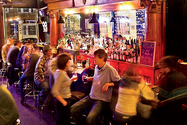 Charleston bar