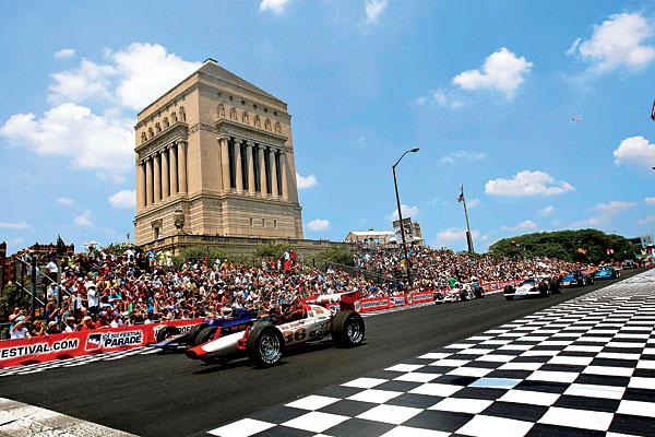 Cars racing at the Indianapolis 500