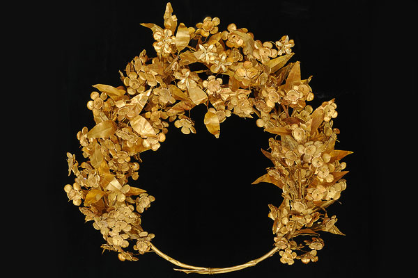 Gold Myrtle Crown