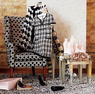 bold black and white prints popular in Chicago home furnishing stores