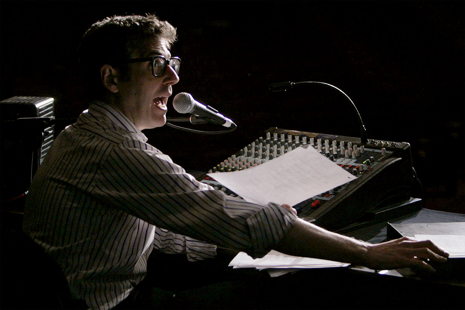 洋書 Radio: An Illustrated Guide Ira Glass Radio: An Illustrated Guide (PDF)