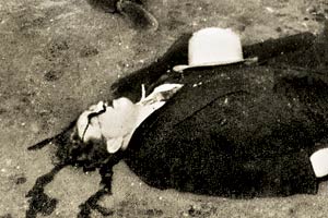 st. valentines day massacre (1929 colorized) : r/HalfLife