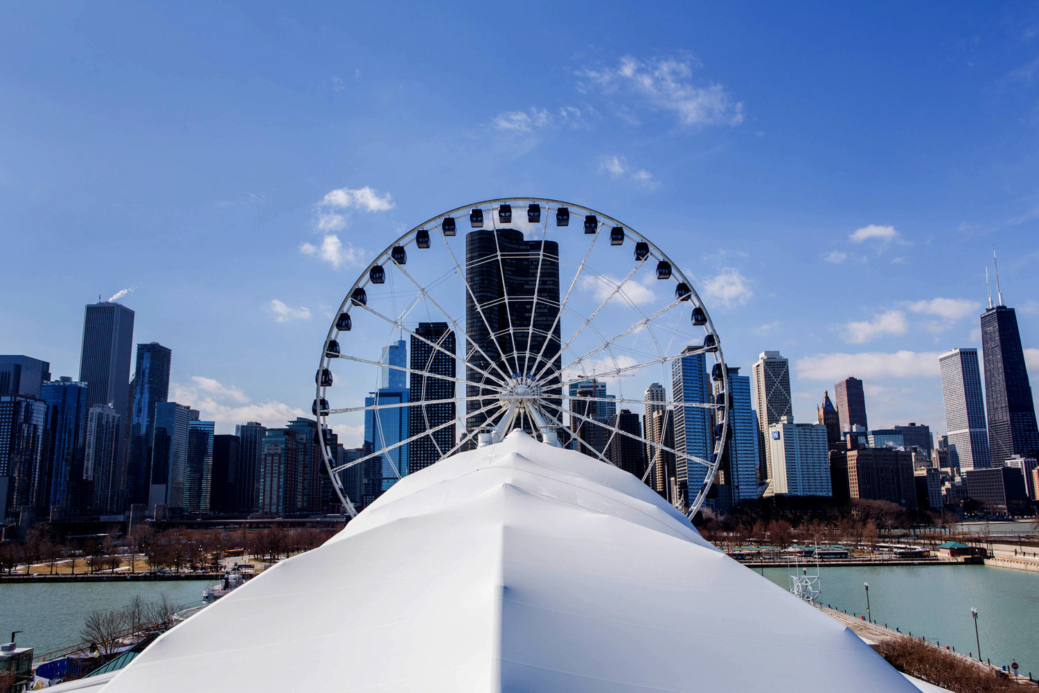 Check Out Navy Pier’s New Ferris Wheel – Chicago Magazine