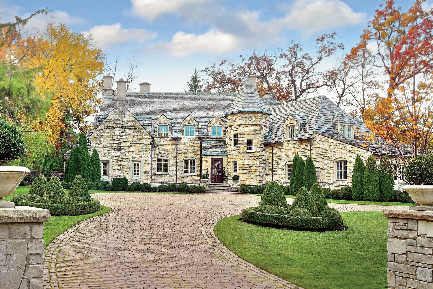 FiveBedroom Home Lists for 1 Million Per Bedroom Chicago Magazine