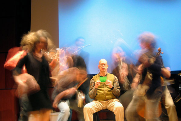 Photo of Eight Blackbird, performing at the Harris Theater