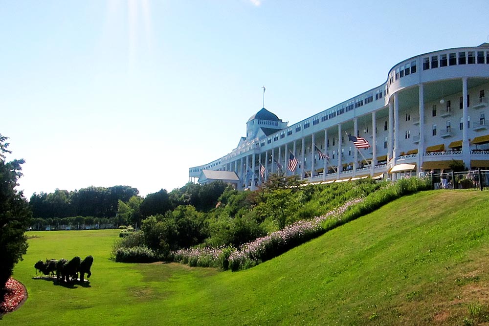 Mackinac Island’s Grand Hotel Opens for the Season with Scoops and a
