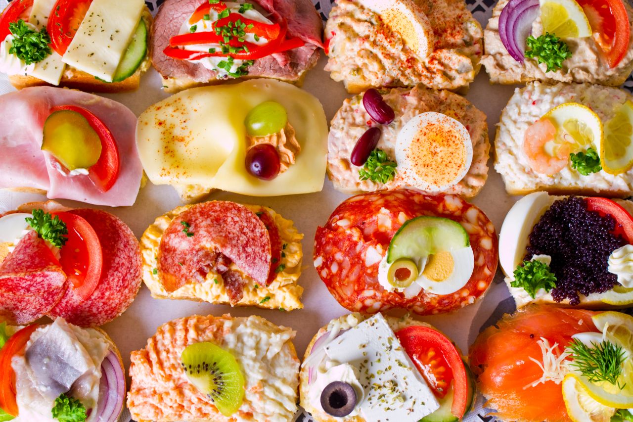 Duran European Sandwiches Café Serves the Cutest Little Lunches ...