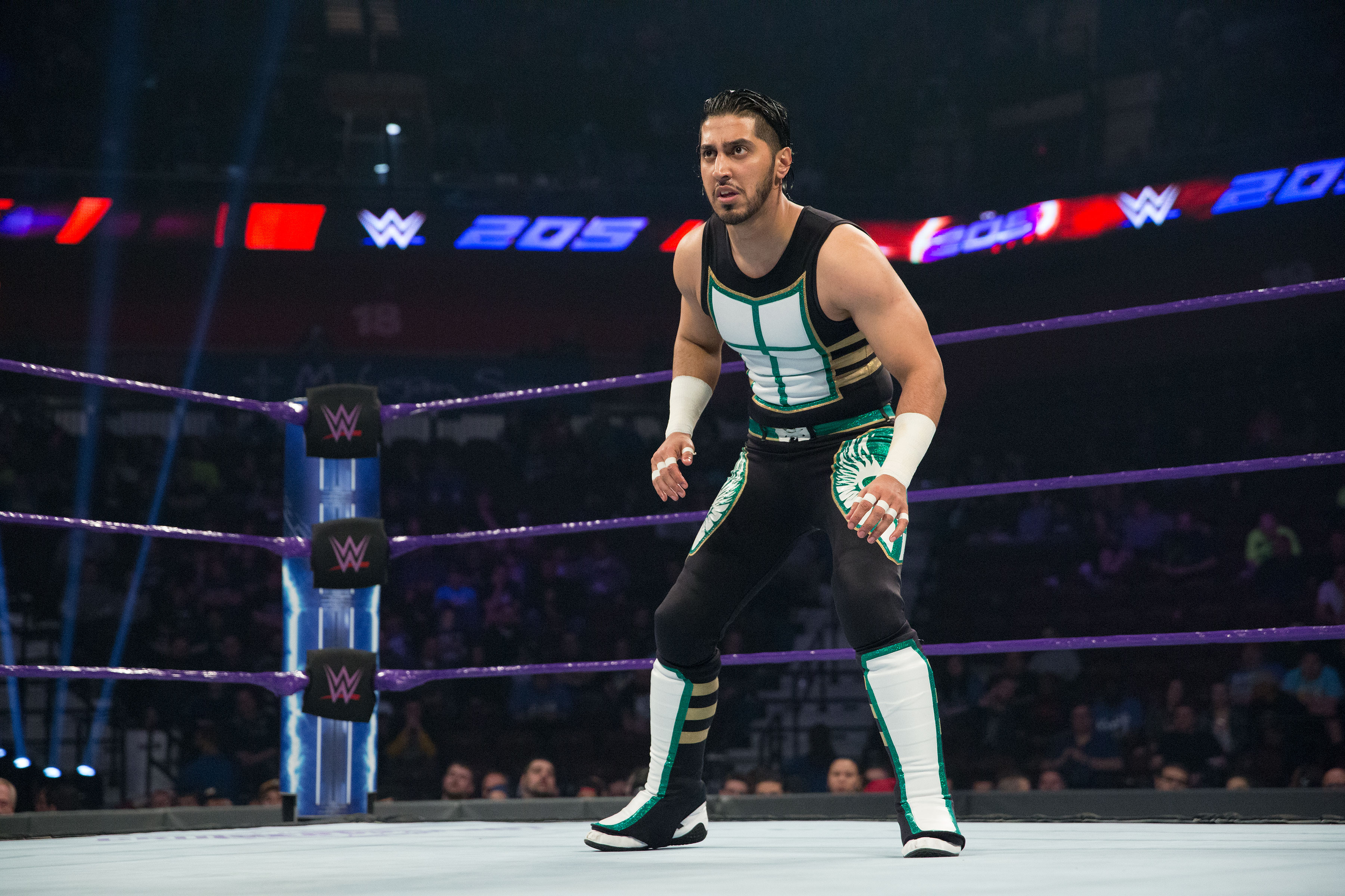 Mustafa Ali's Road from Suburban Cop to WrestleMania Star – Chicago