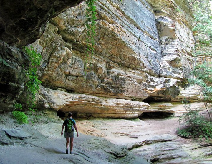 best hiking day trips from chicago