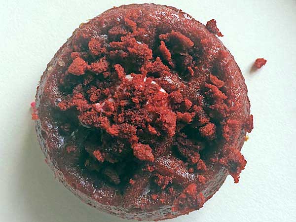 Red velvet wonut