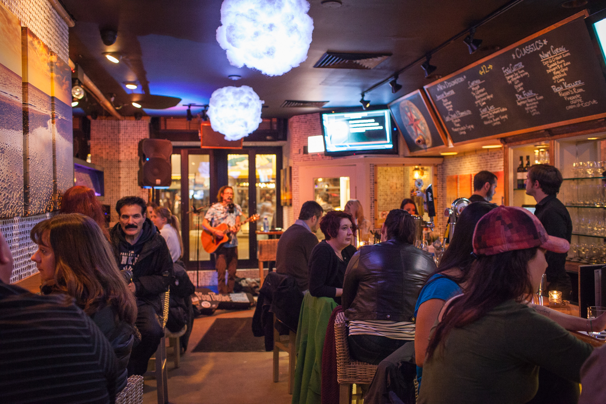 Coconutz Has Upscale Aspirations in the Gold Coast Chicago Magazine