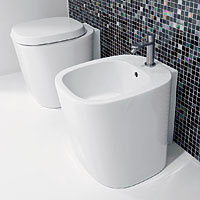 Luca Lanzetta likes a streamlined toilet and a bidet to go with it. Shown here, pieces from the Mascolo collection