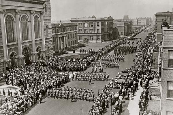 Lingle’s funeral parade proceeds past Our Lady of Sorrows on West Jackson Boulevard.
