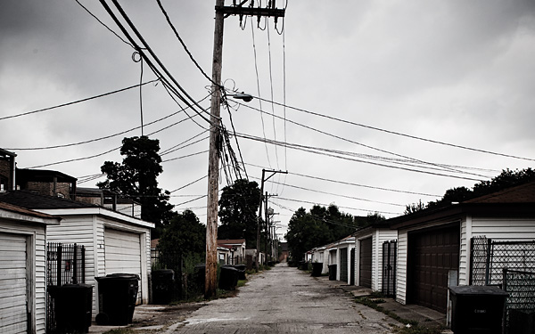 SCENE OF THE CRIME: What chain of events could have led to the disposal of a suburban teenager’s body in this alley in Chicago’s North Lawndale neighborhood? The police in the case were stumped.