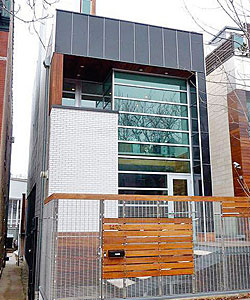 A reconstructed home in Wicker Park