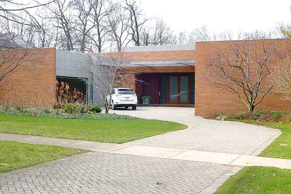 A contemporary-styled ranch house in Glencoe, formerly owned by Andy Bluhm