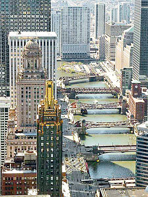 A view of the Chicago River from the 71st floor balcony at Aqua