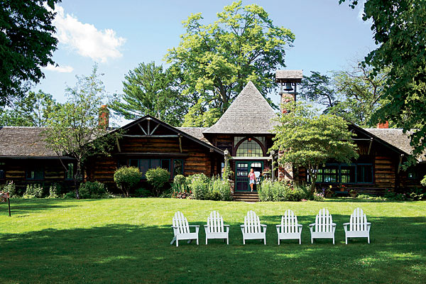 Stout's Island Lodge's front lawn