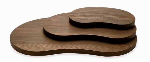 Heiberg for Legnoart, Scrub ash cutting boards have nonskid silicone feet