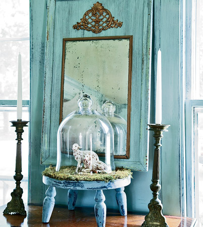 This bucolic display in a McHenry farmhouse combines one of the classic colors of prairie style—pale blue—with the elegance of tall candlesticks