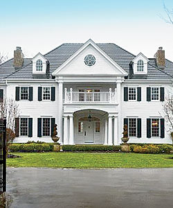 The Winnetka house currently owned by Roger and Stephanie Hochschild