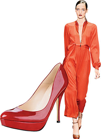 L.K. BENNETT red pumps and GUCCI jumpsuit