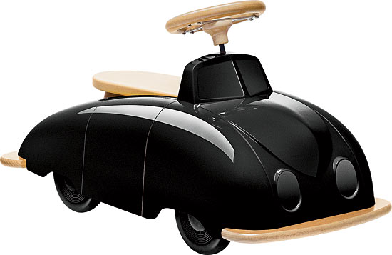 Playsam ride-on toy car