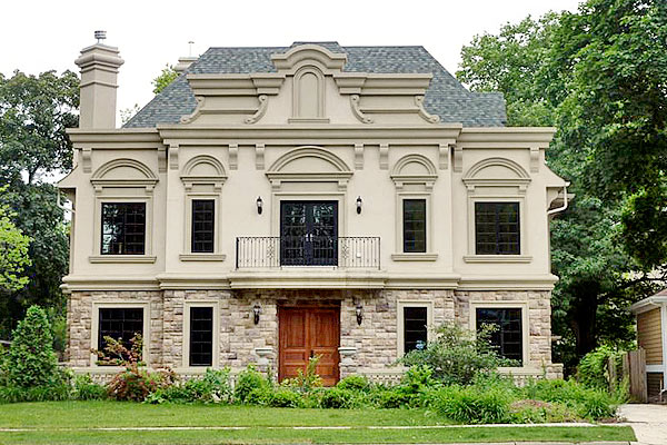 A recently-sold 12-room house, located in the East Highlands neighborhood in Naperville