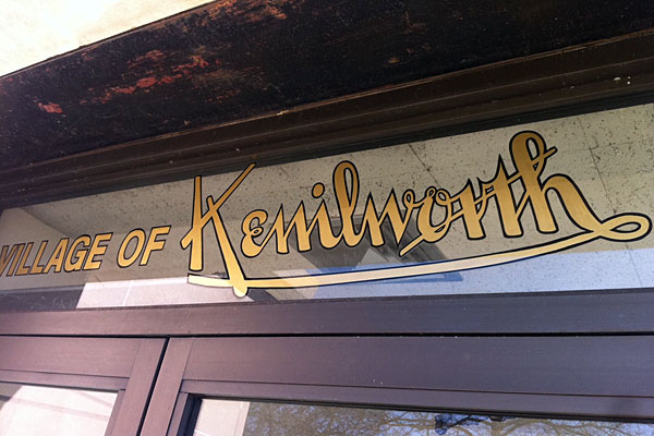 A 'Village of Kenilworth' sign