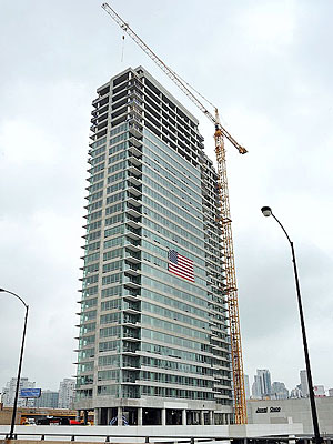K2, a Fifield apartment building at 365 North Halsted Street in the Fulton River District