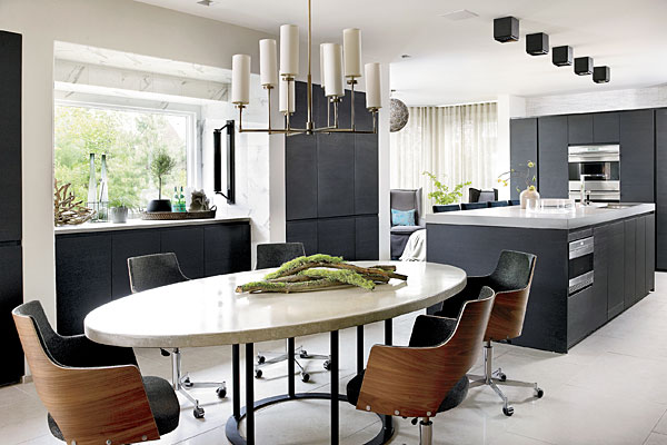 A modernizing makeover transformed the kitchen into a sleek spot for friends and family to gather.