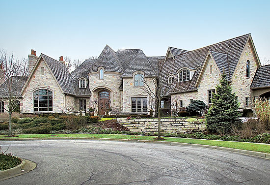 A Burr Ridge mansion bought by former White Sox player Jim Thome