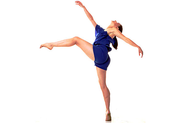 A performer in the Flyspace Dance Series
