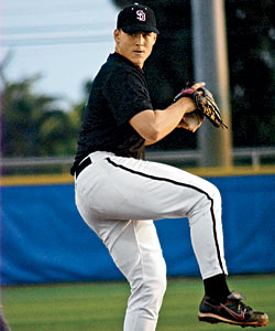 Rizzo pitching for his Florida high school in 2006
