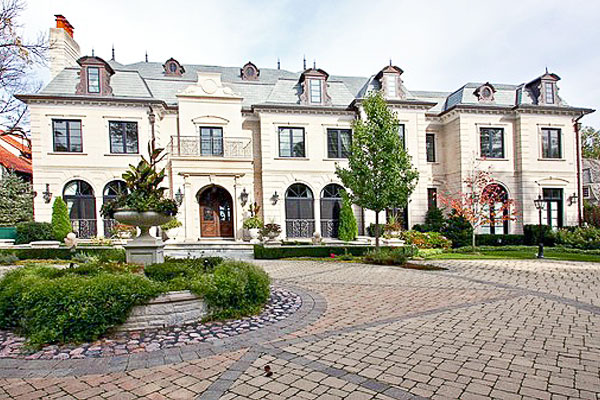A recently sold Winnetka mansion