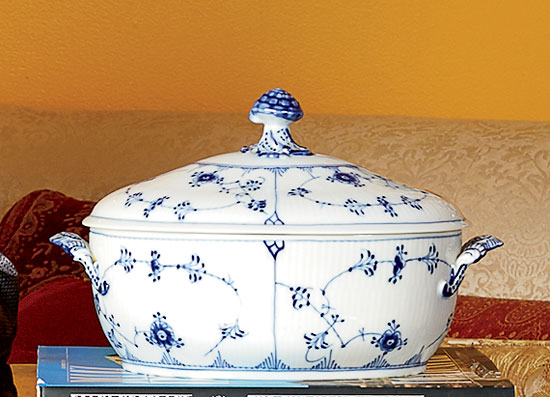 Royal Copenhagen tureen