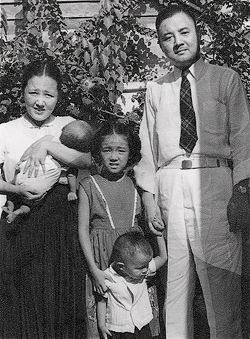 Li-Young Lee as a baby in a family photo