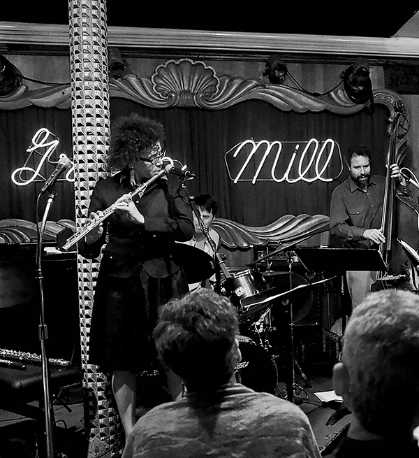 Mitchell performing at the Green Mill, with Frank Rosaly on drums and Joshua Abrams on bass, in 2015