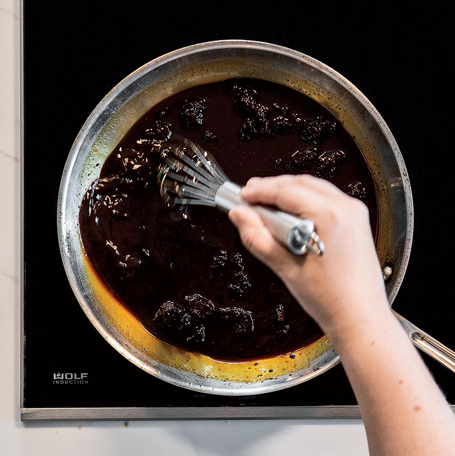 Stirring the marinade