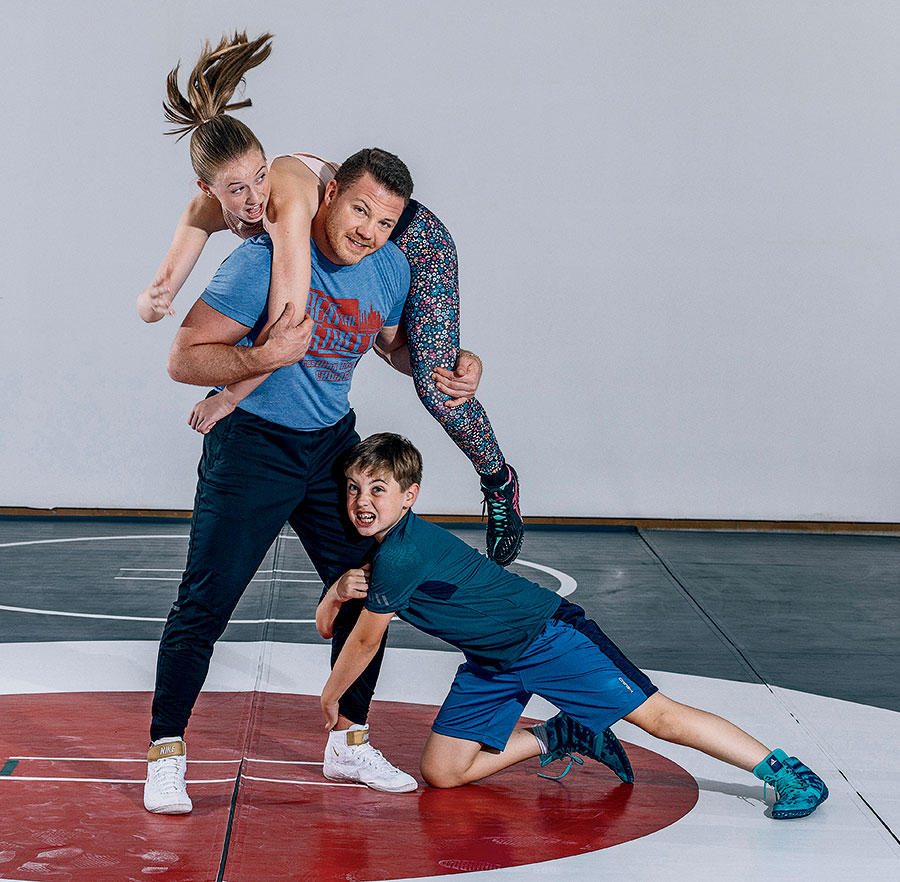 Joseph Siprut with his children