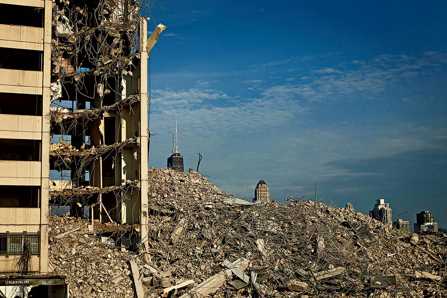 The last Cabrini-Green tower is demolished