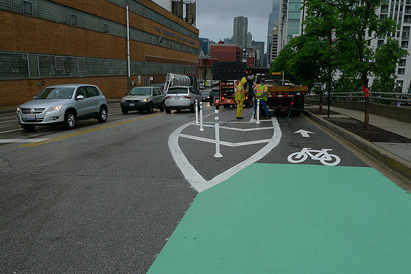 Chicago protected bike lane