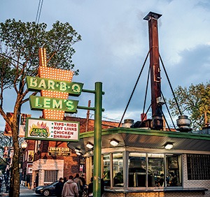 Lem’s Bar-B-Q exterior