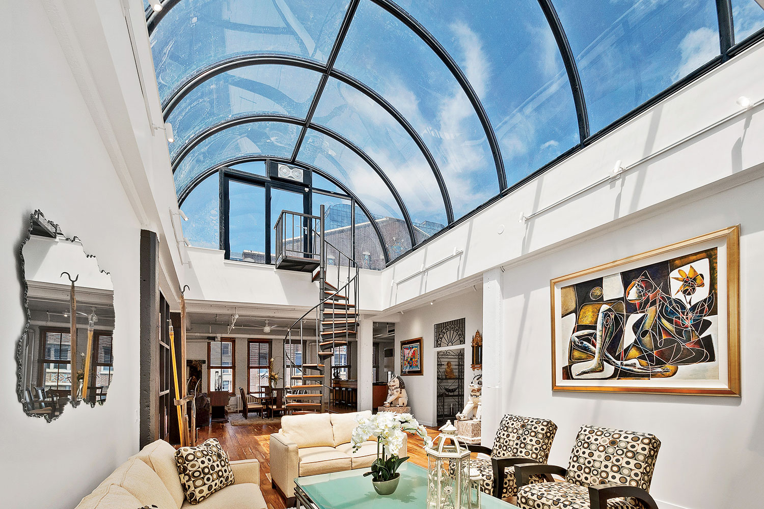 Inside the penthouse at 727 South Dearborn Street