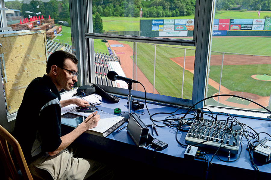 Benetti prepares for the Syracuse Chiefs in 2013.