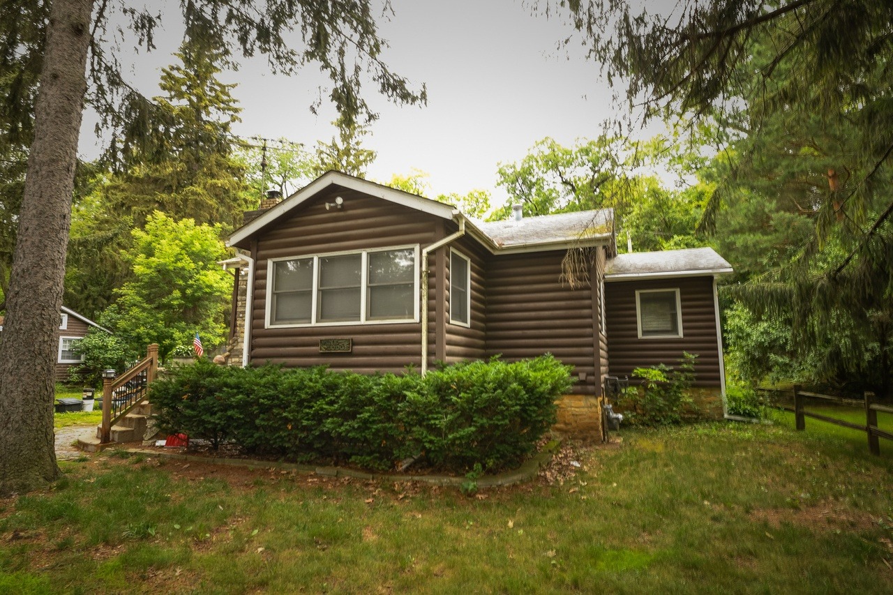 Five Log Cabins For Sale Chicago Magazine