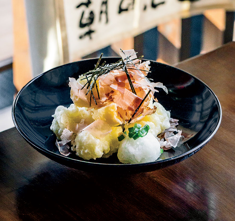 Agedashi mozzarella from Tengoku Aburiya