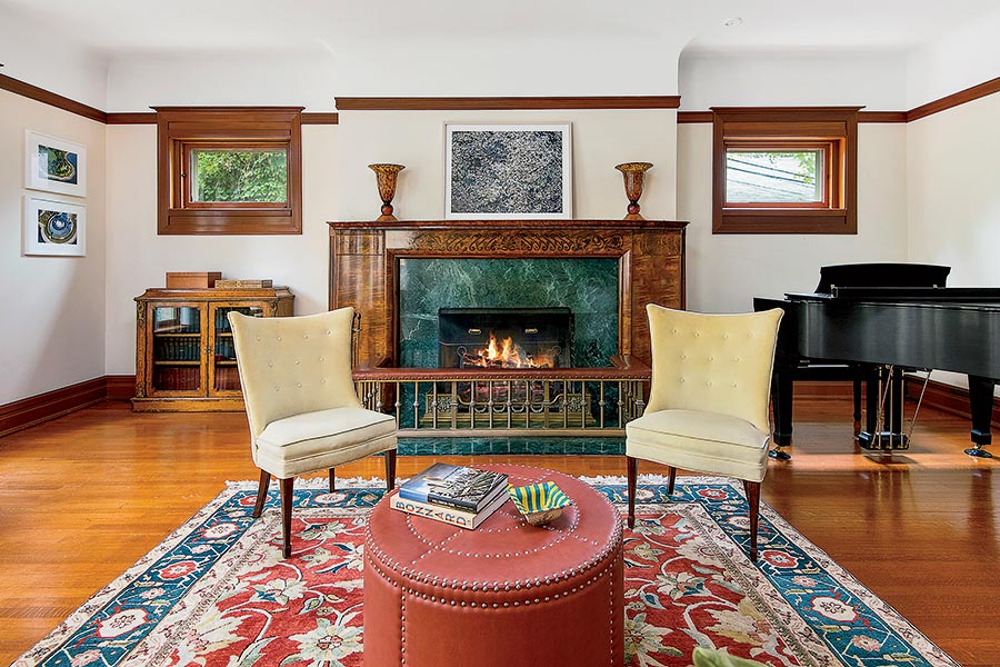 A sitting room with a fireplace at 4247 North Hazel Street