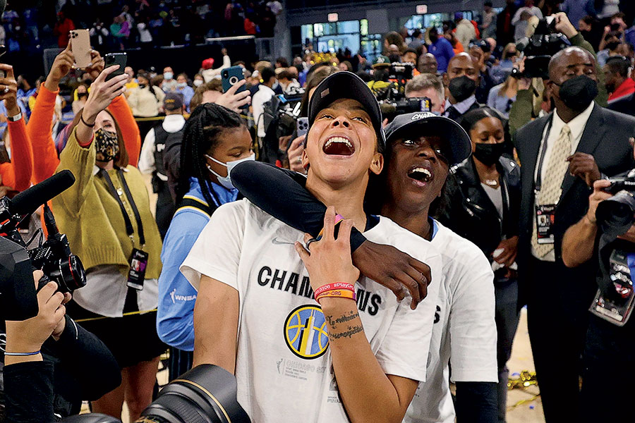 Kahleah Copper celebrating with Candace Parker