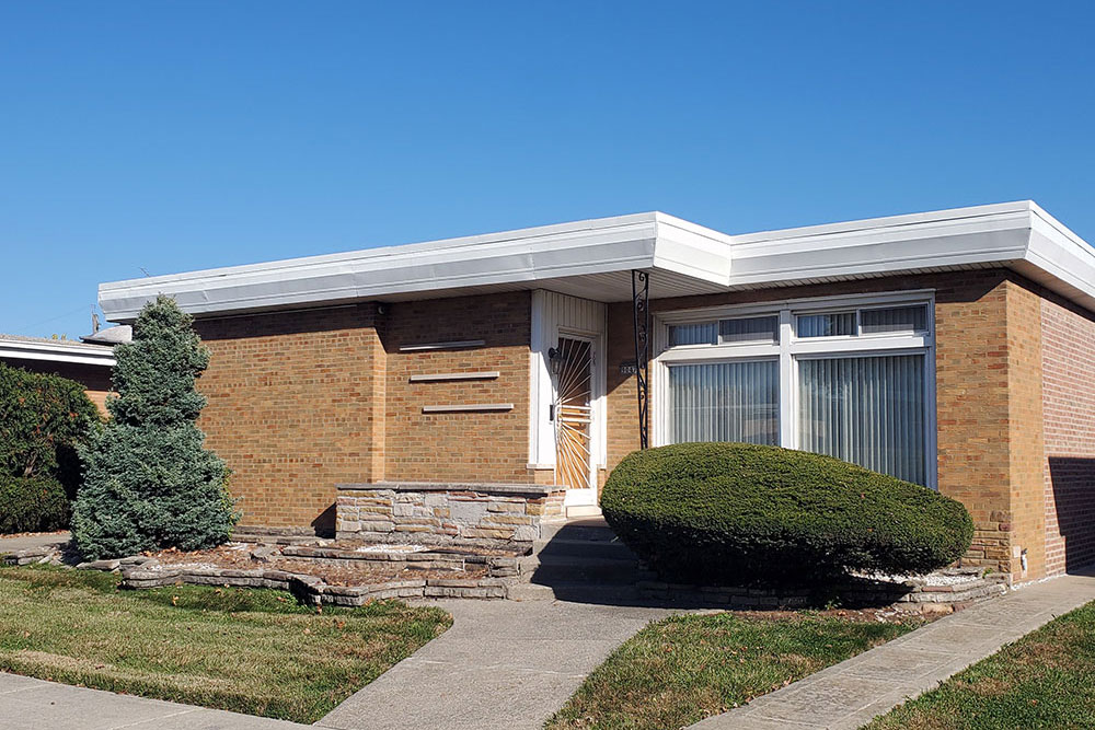 A Groovy Slideshow of Chicago’s Modest Neighborhood Chicago Magazine